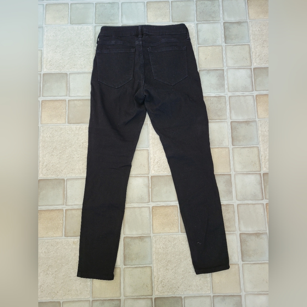 Old Navy Rockstar Mid-Rise Skinny Jeans In Black Size 6 Short - Picture 6 of 8